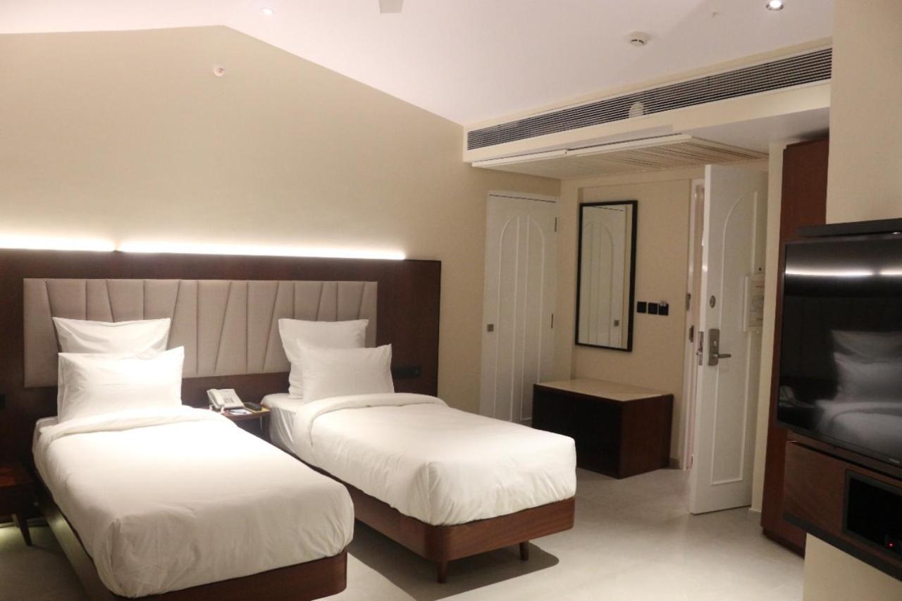 The Crown Goa Hotel Panaji Exterior photo