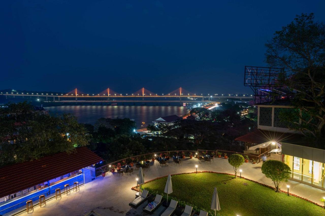 The Crown Goa Hotel Panaji Exterior photo