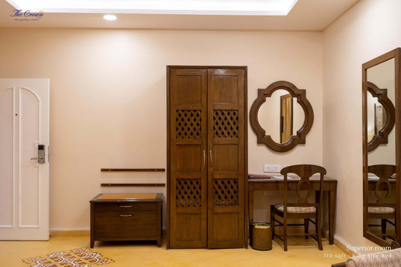 The Crown Goa Hotel Panaji Exterior photo